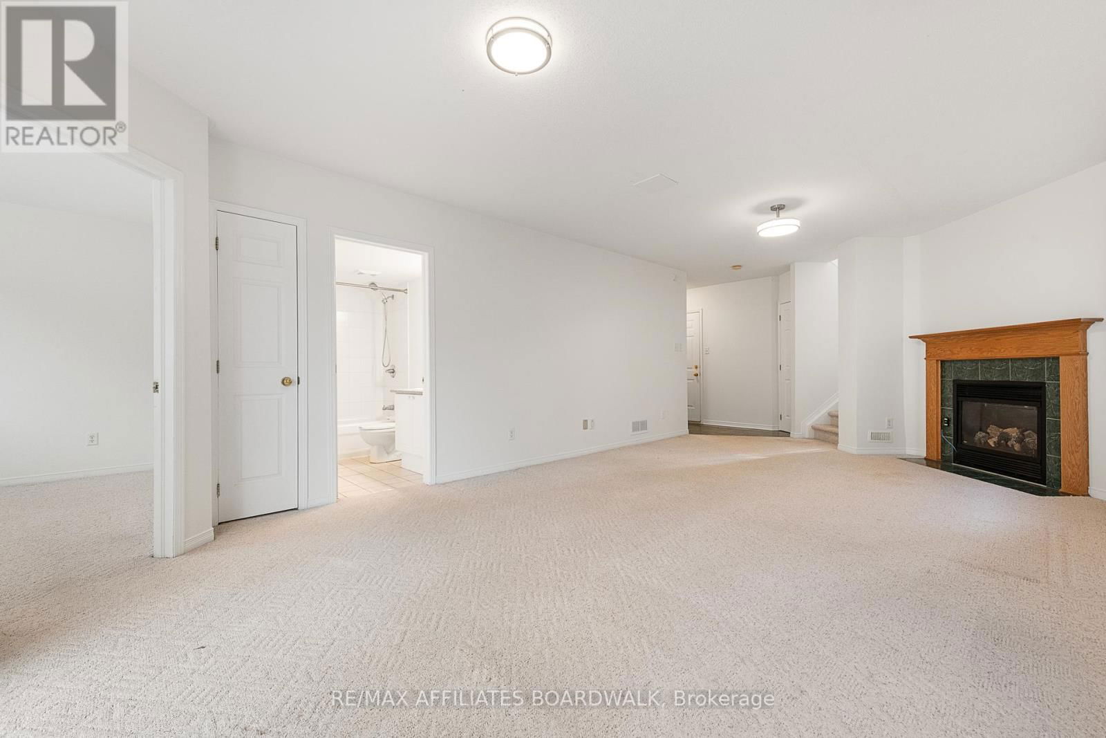 12 CASTLE GLEN CRESCENT Image 24