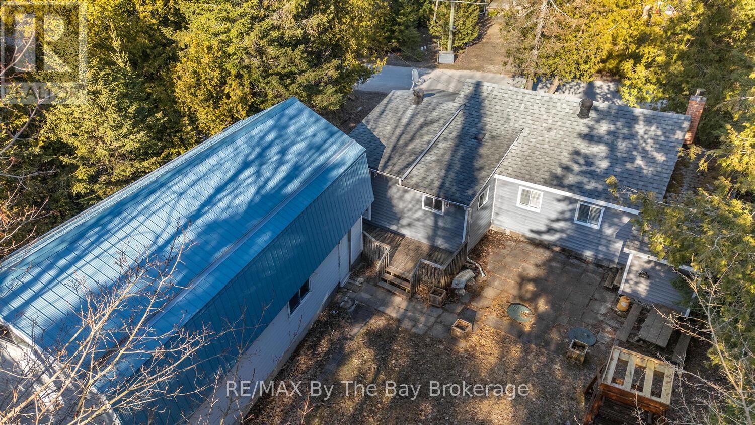 1120 KING EDWARD AVENUE Image 10