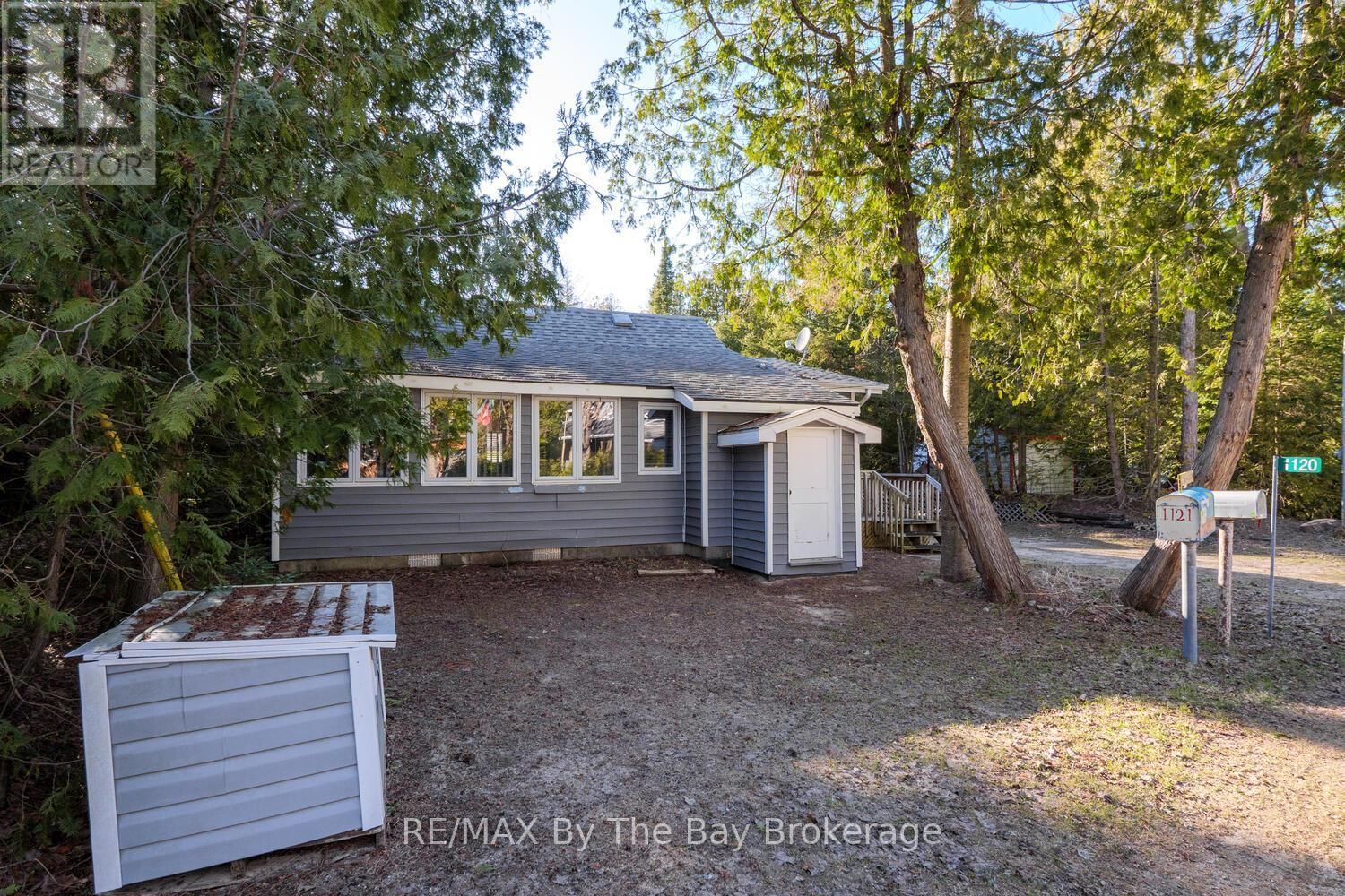1120 KING EDWARD AVENUE Image 14