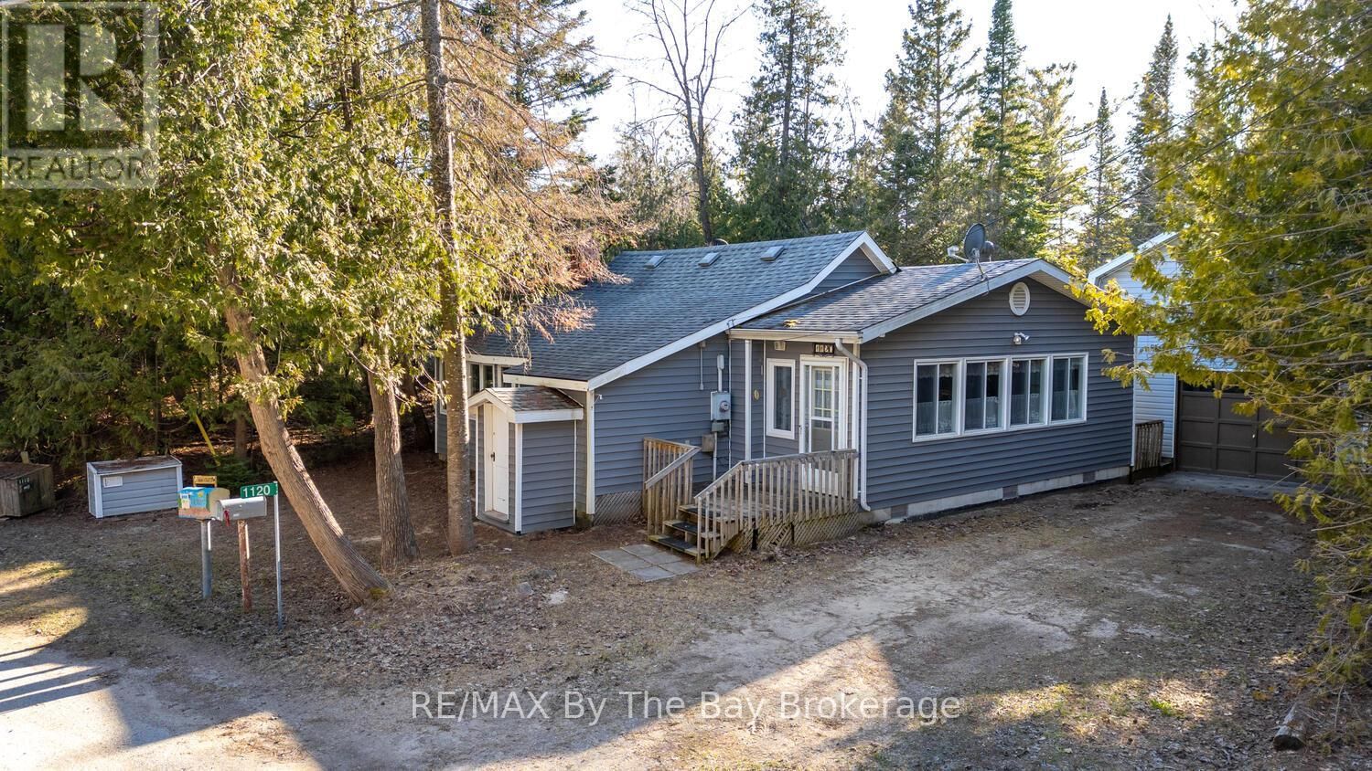 1120 KING EDWARD AVENUE Image 25