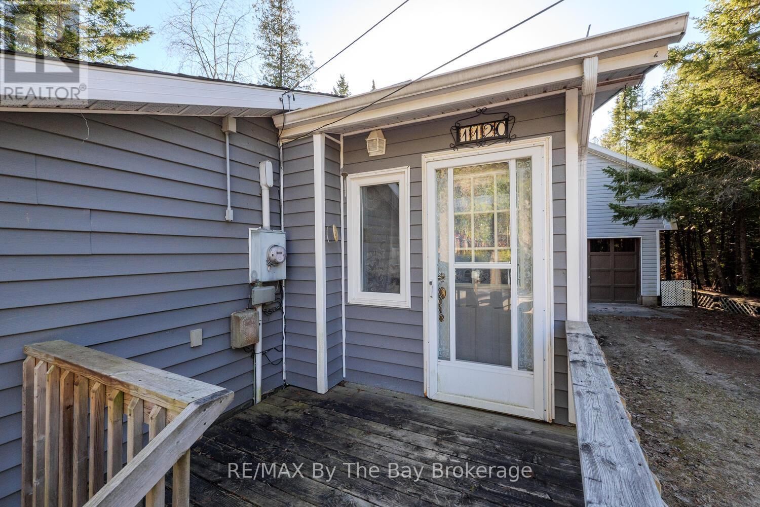 1120 KING EDWARD AVENUE Image 27