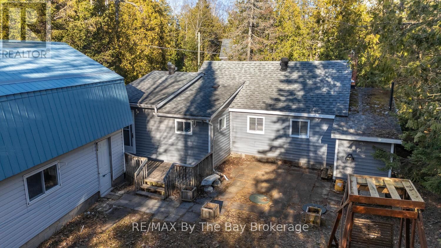 1120 KING EDWARD AVENUE Image 5