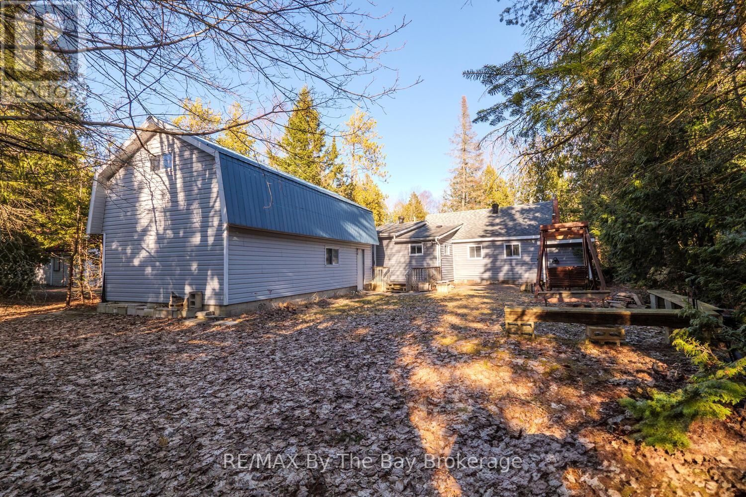 1120 KING EDWARD AVENUE Image 8