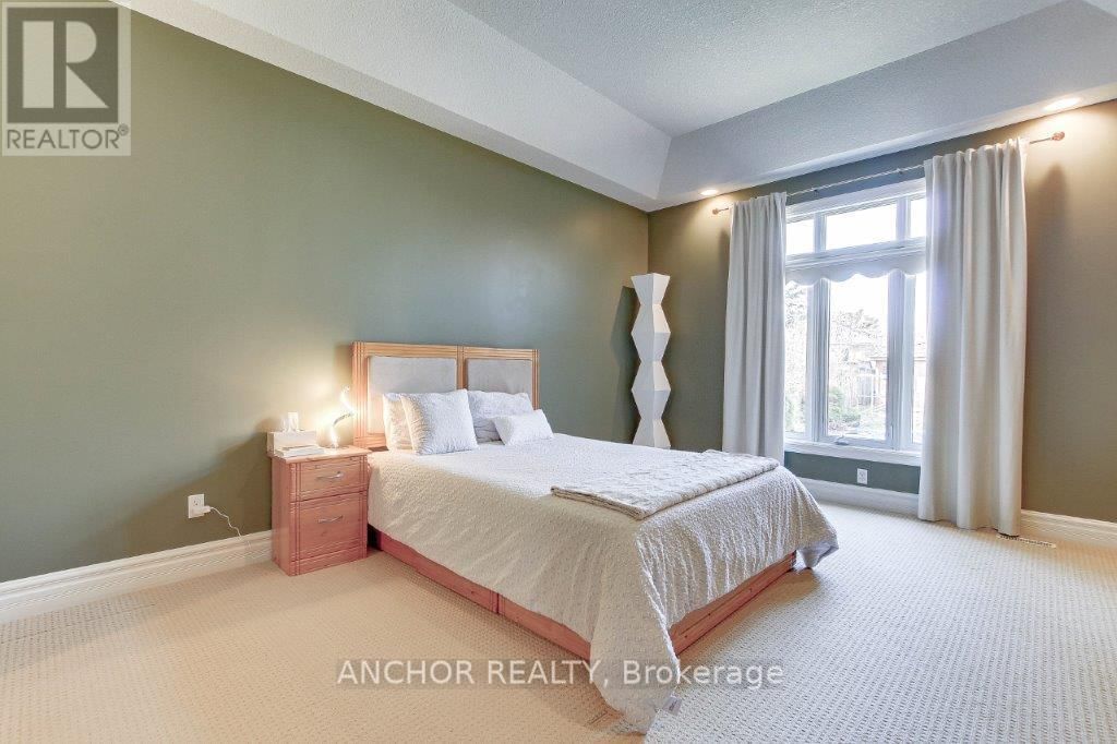 51 PINEHURST DRIVE WEST Image 14