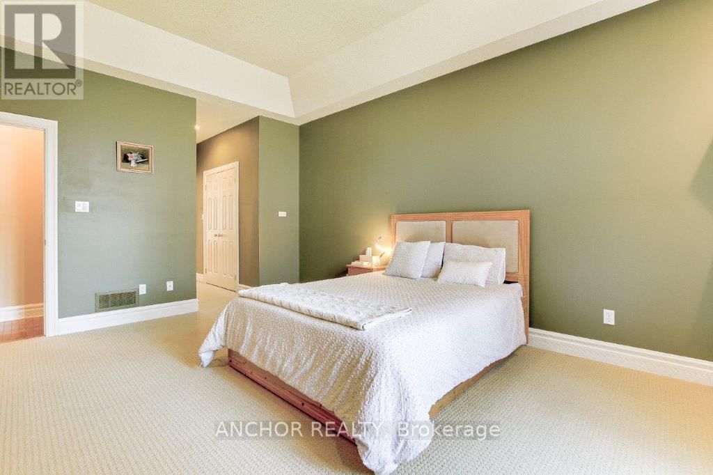 51 PINEHURST DRIVE WEST Image 15