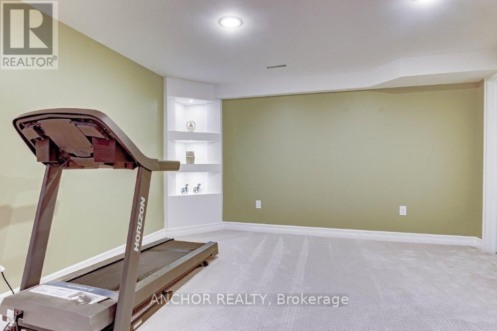 51 PINEHURST DRIVE WEST Image 31