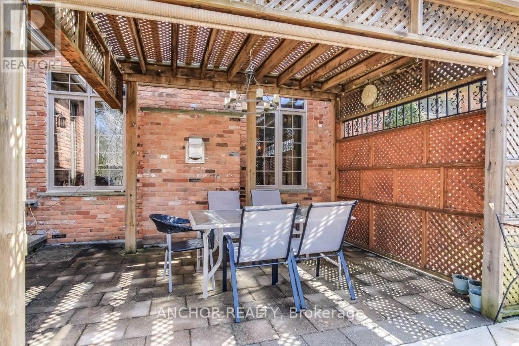 51 PINEHURST DRIVE WEST Image 35