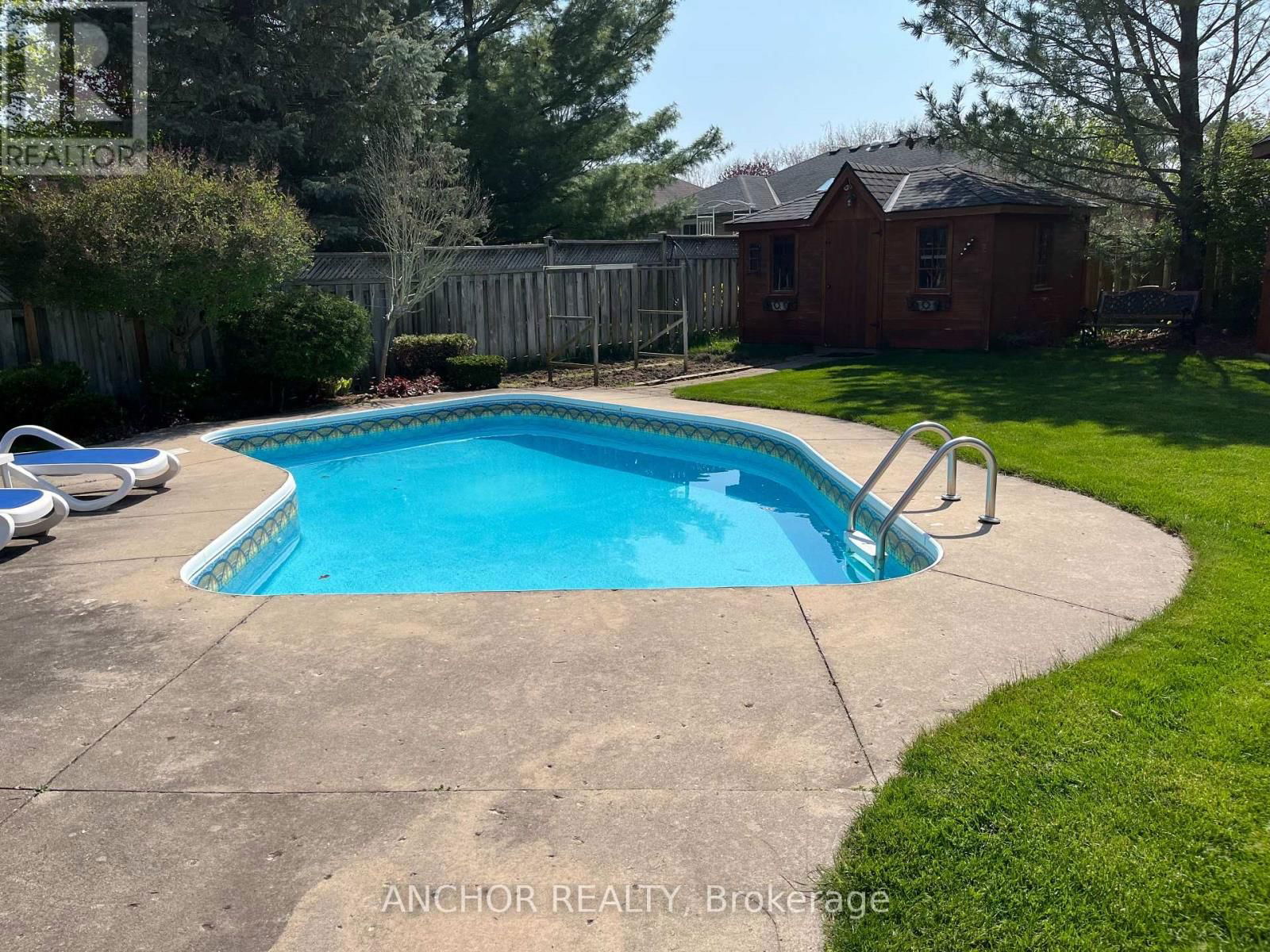 51 PINEHURST DRIVE WEST Image 40