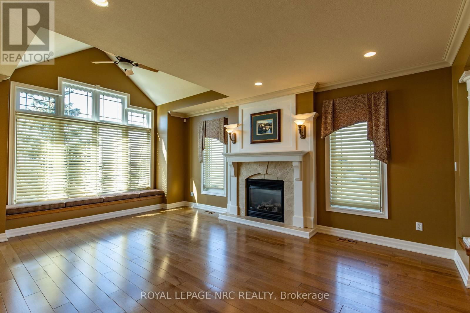 6 MUIRFIELD TRAIL Image 10