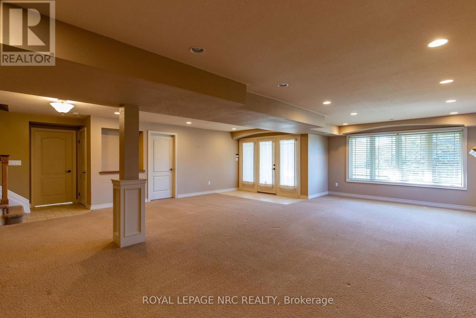 6 MUIRFIELD TRAIL Image 30