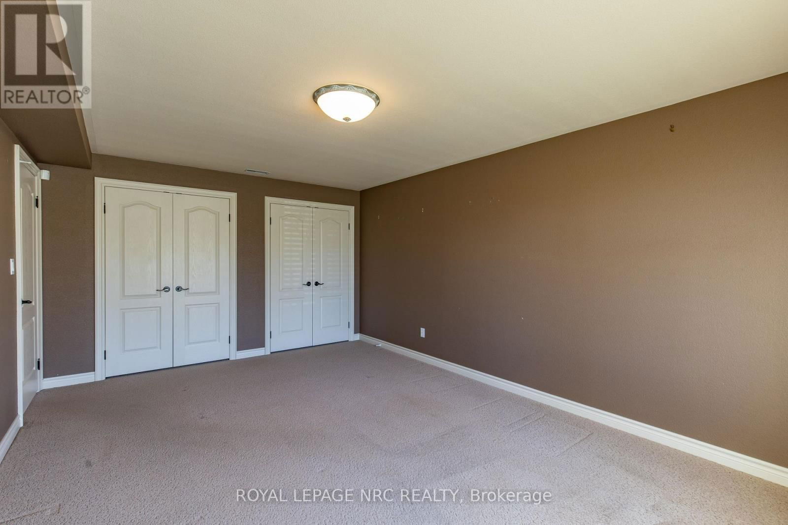 6 MUIRFIELD TRAIL Image 32