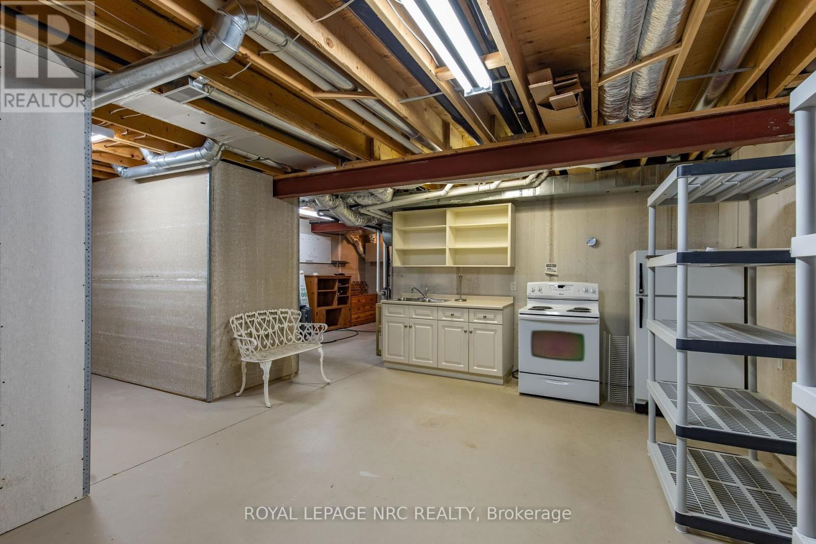 6 MUIRFIELD TRAIL Image 34