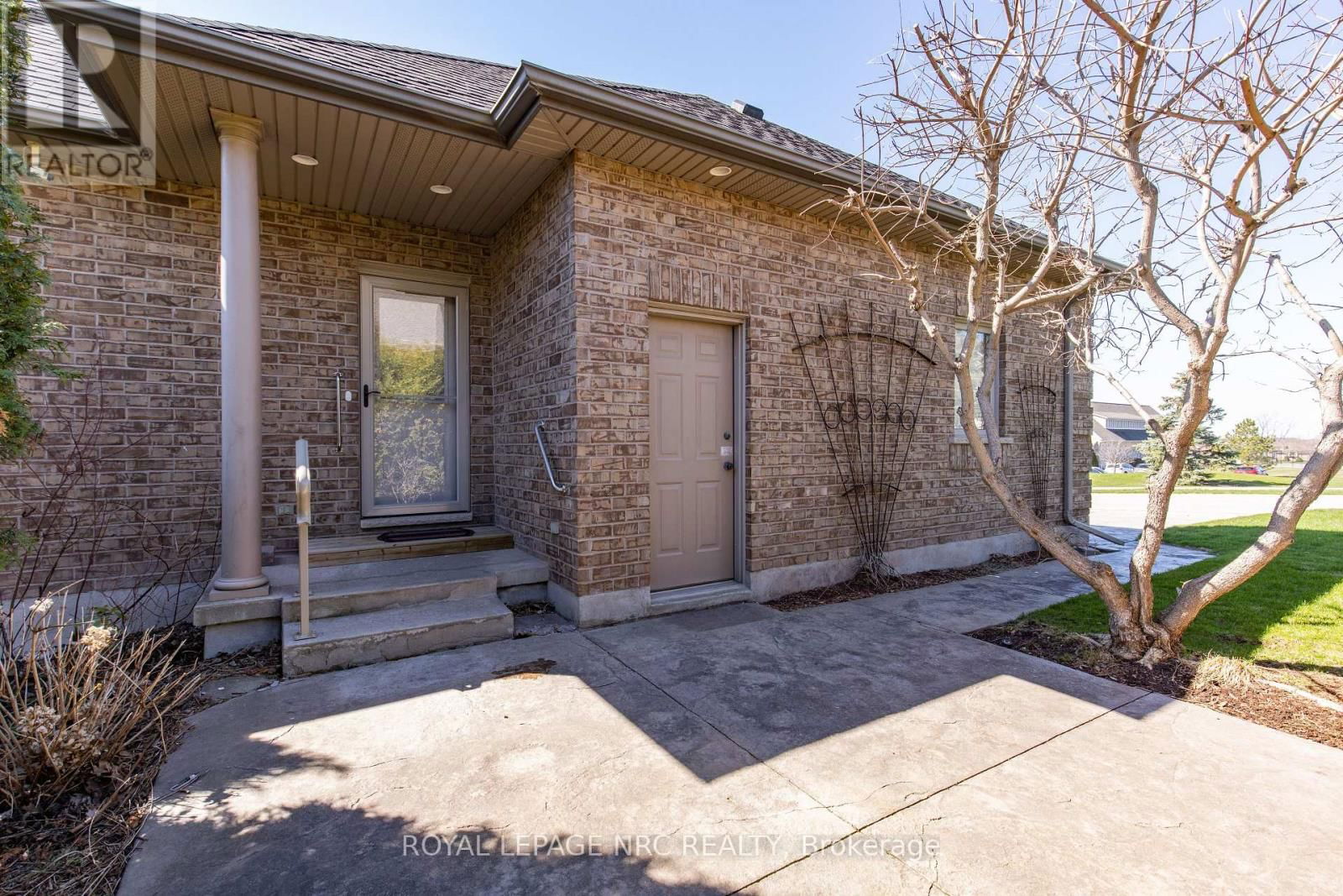 6 MUIRFIELD TRAIL Image 39