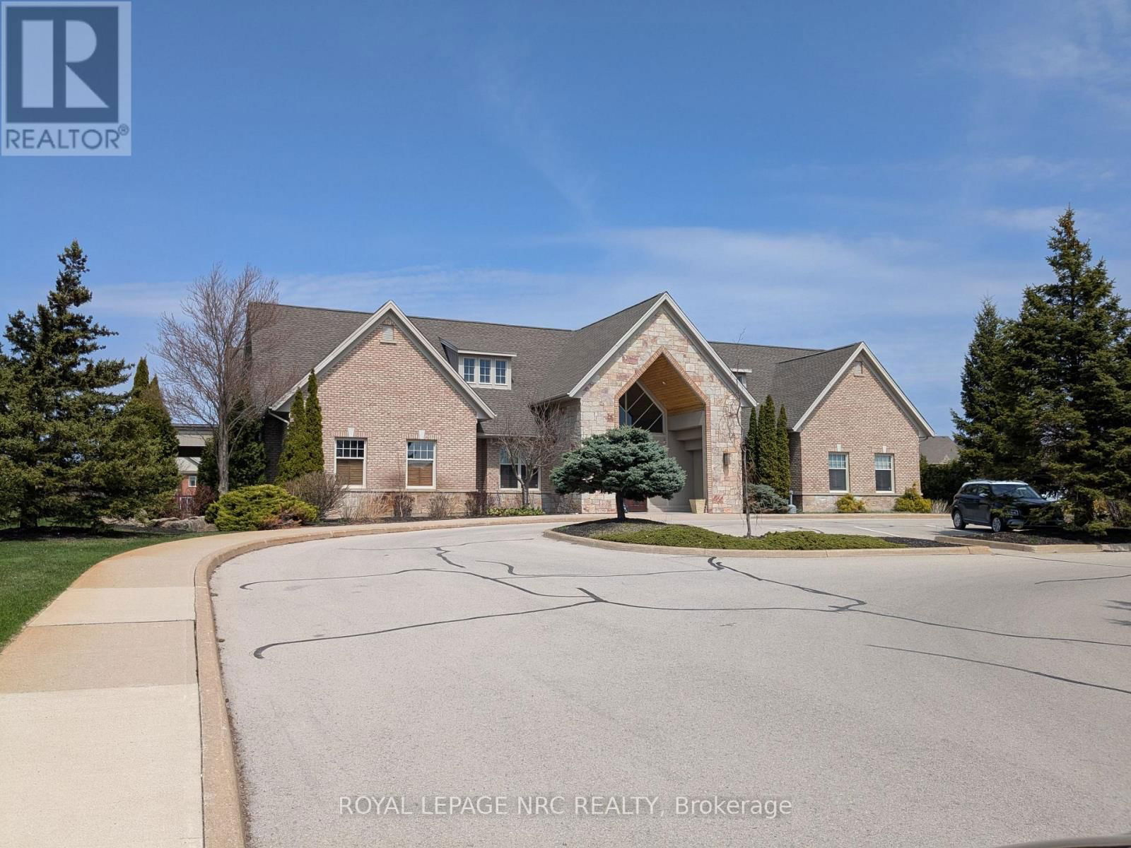 6 MUIRFIELD TRAIL Image 43