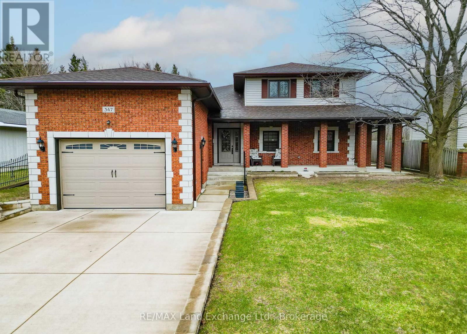 347 TYENDINAGA DRIVE Image 1