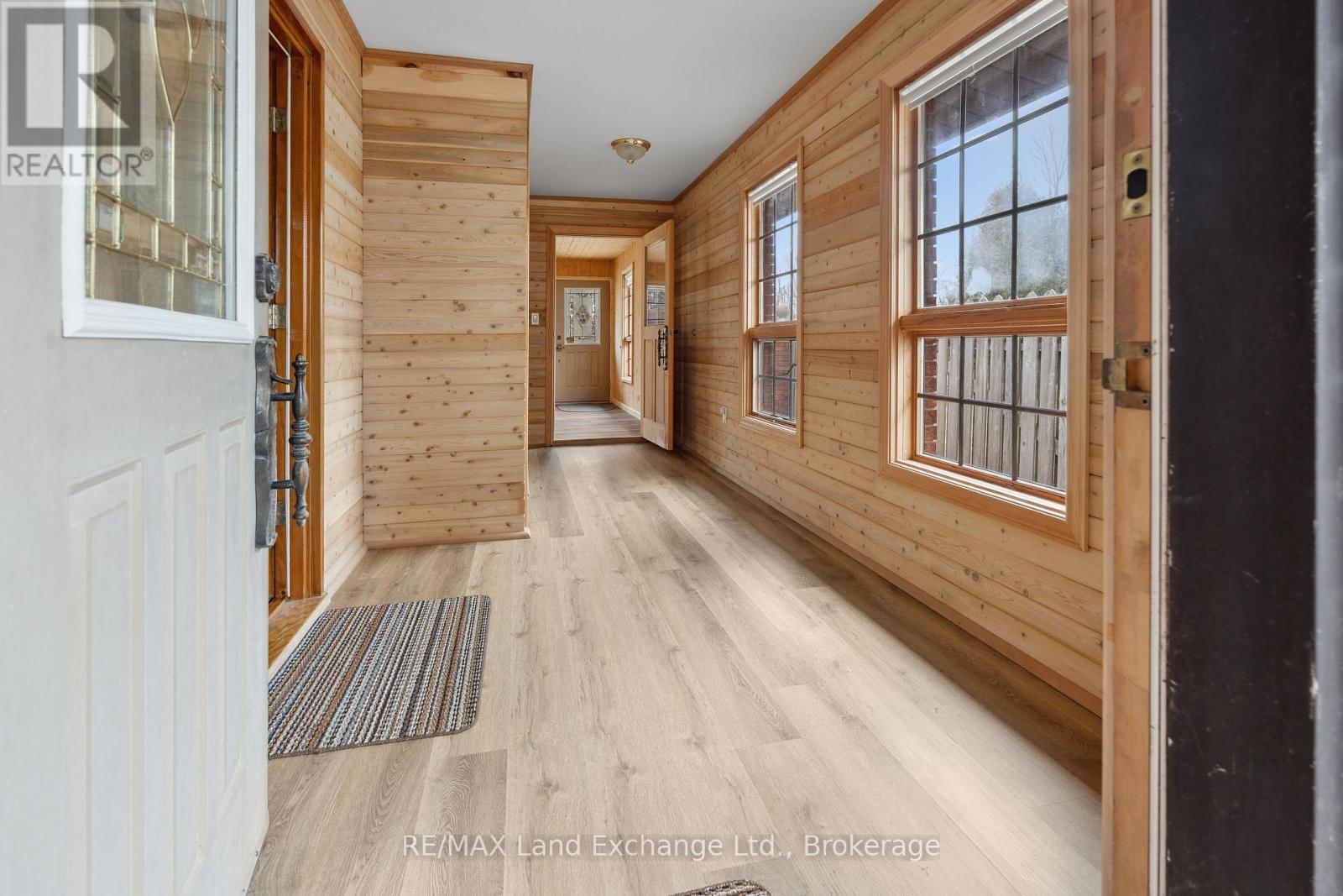 347 TYENDINAGA DRIVE Image 11