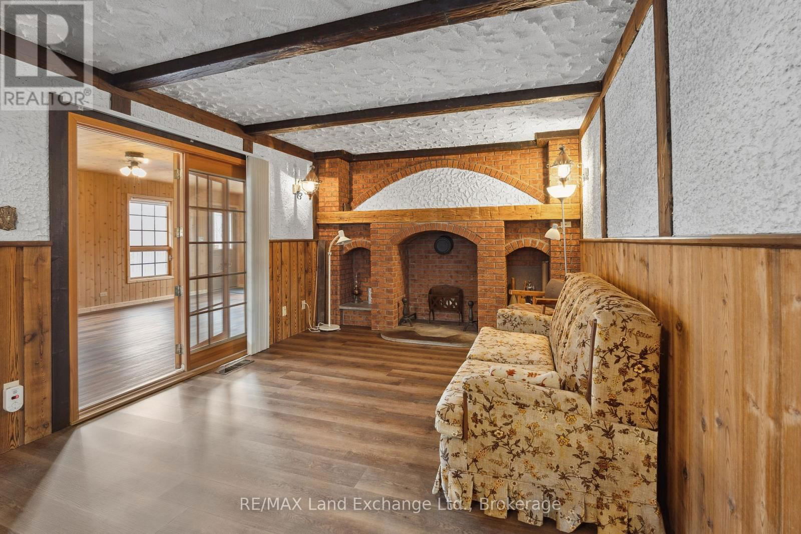 347 TYENDINAGA DRIVE Image 16