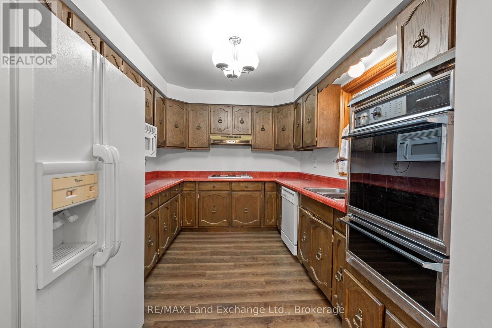 347 TYENDINAGA DRIVE Image 25