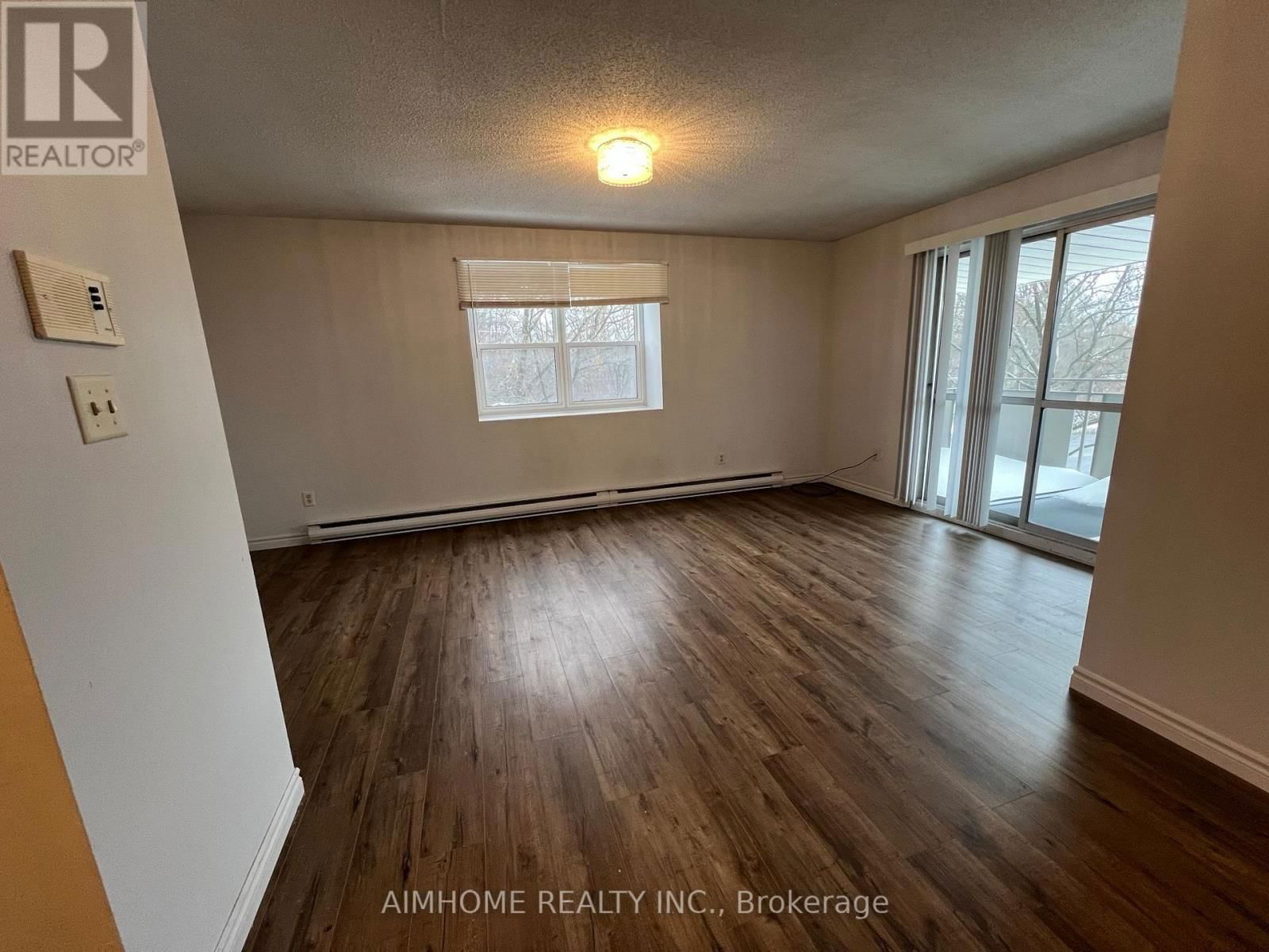 3 - 109 WESTMOUNT ROAD NORTH Image 3