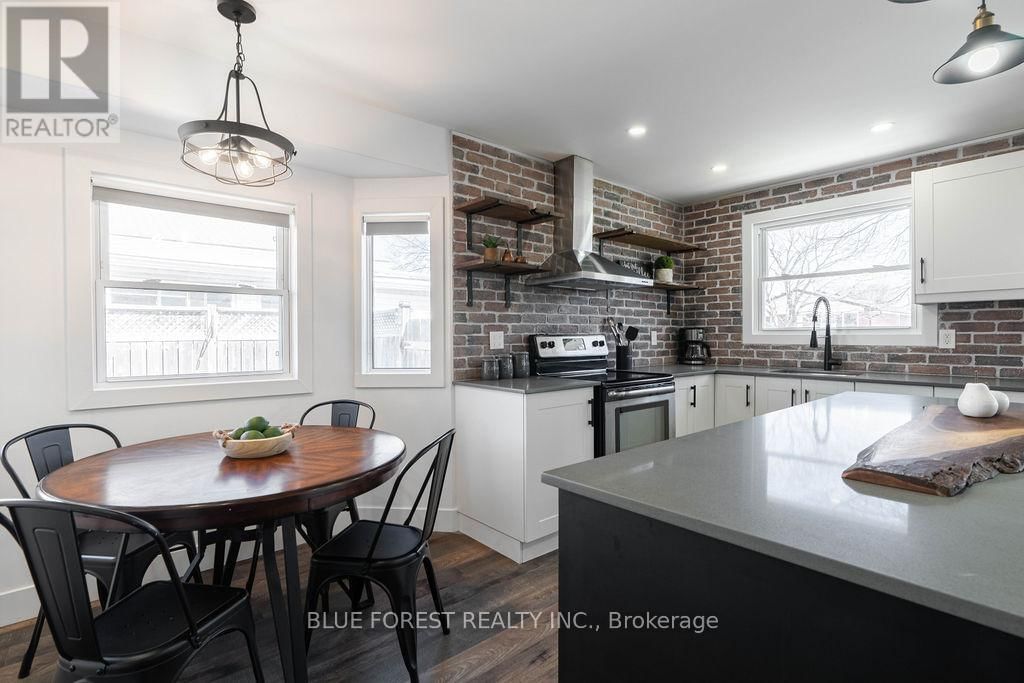 3 UPCOTT CRESCENT Image 10