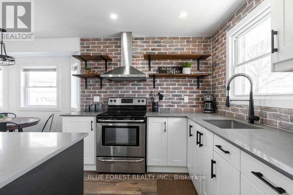 3 UPCOTT CRESCENT Image 11