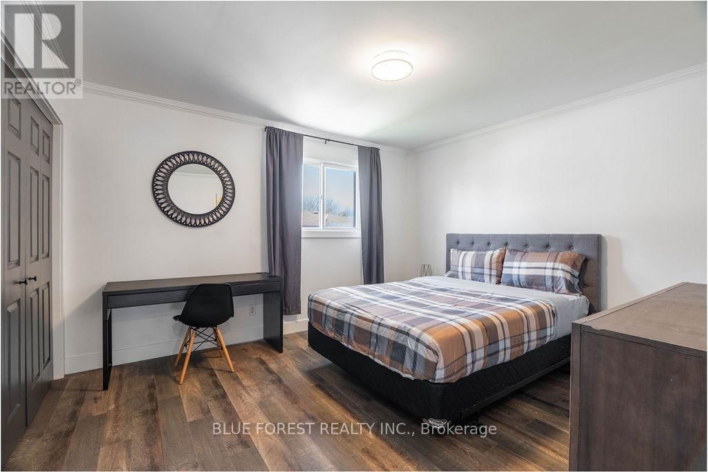 3 UPCOTT CRESCENT Image 13