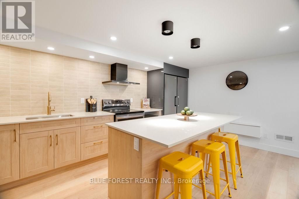 3 UPCOTT CRESCENT Image 26