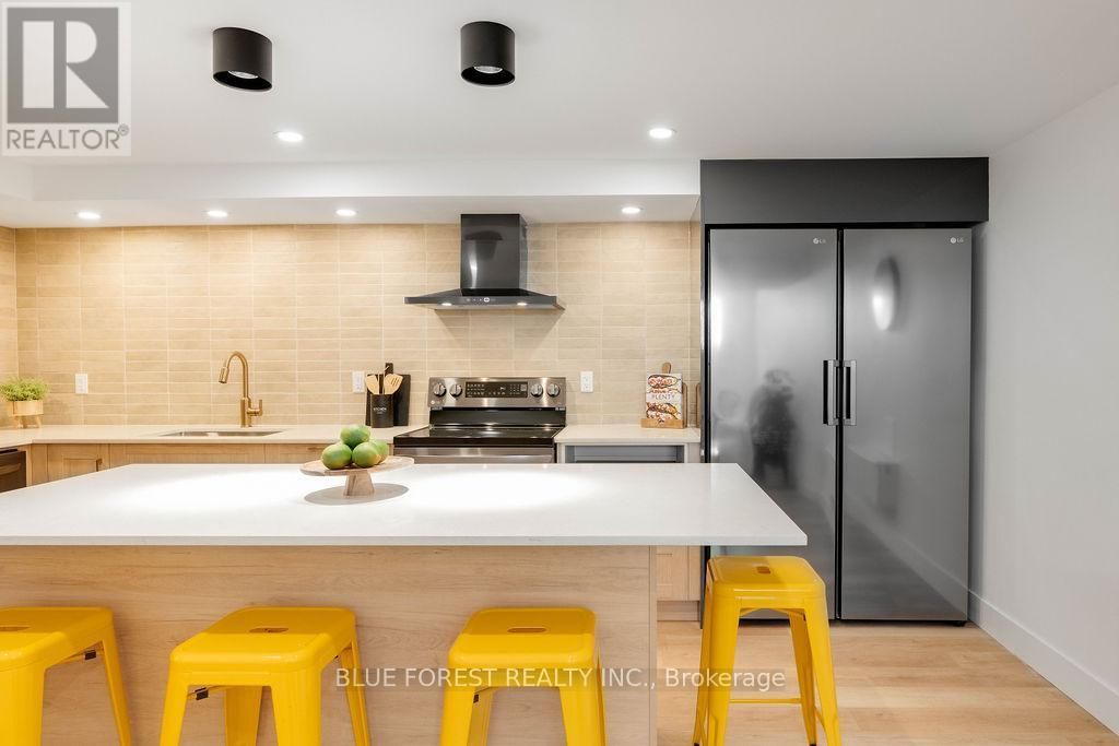 3 UPCOTT CRESCENT Image 27