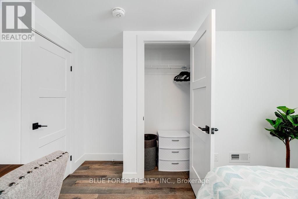 3 UPCOTT CRESCENT Image 38
