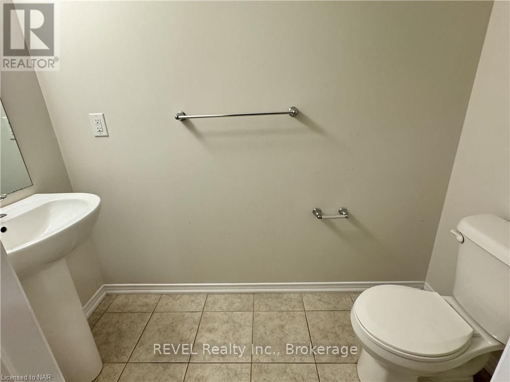 UPPER - 7711 DOCKWEED DRIVE Image 5