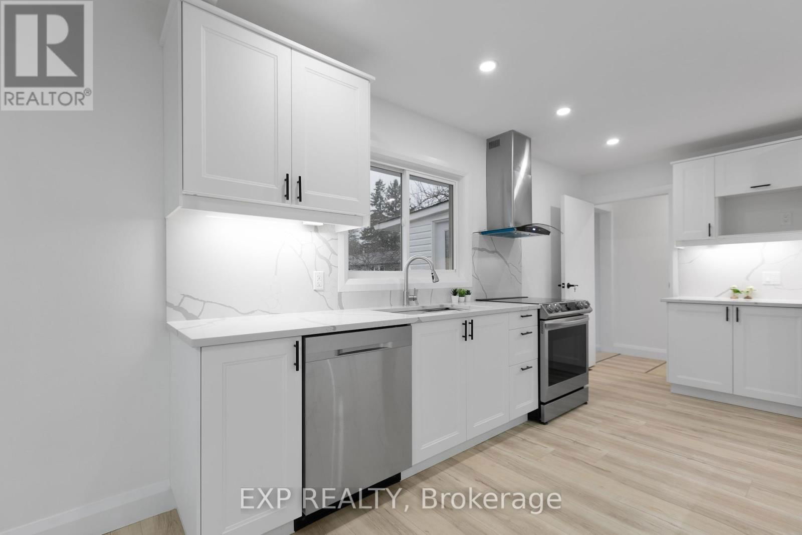 12 BARRHAVEN CRESCENT Image 12