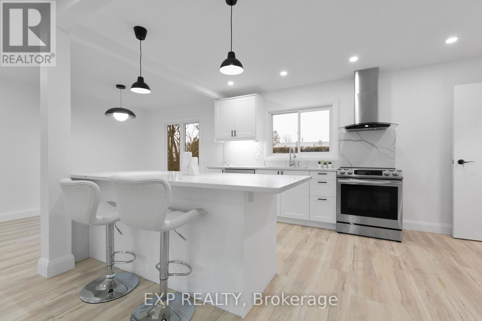 12 BARRHAVEN CRESCENT Image 13