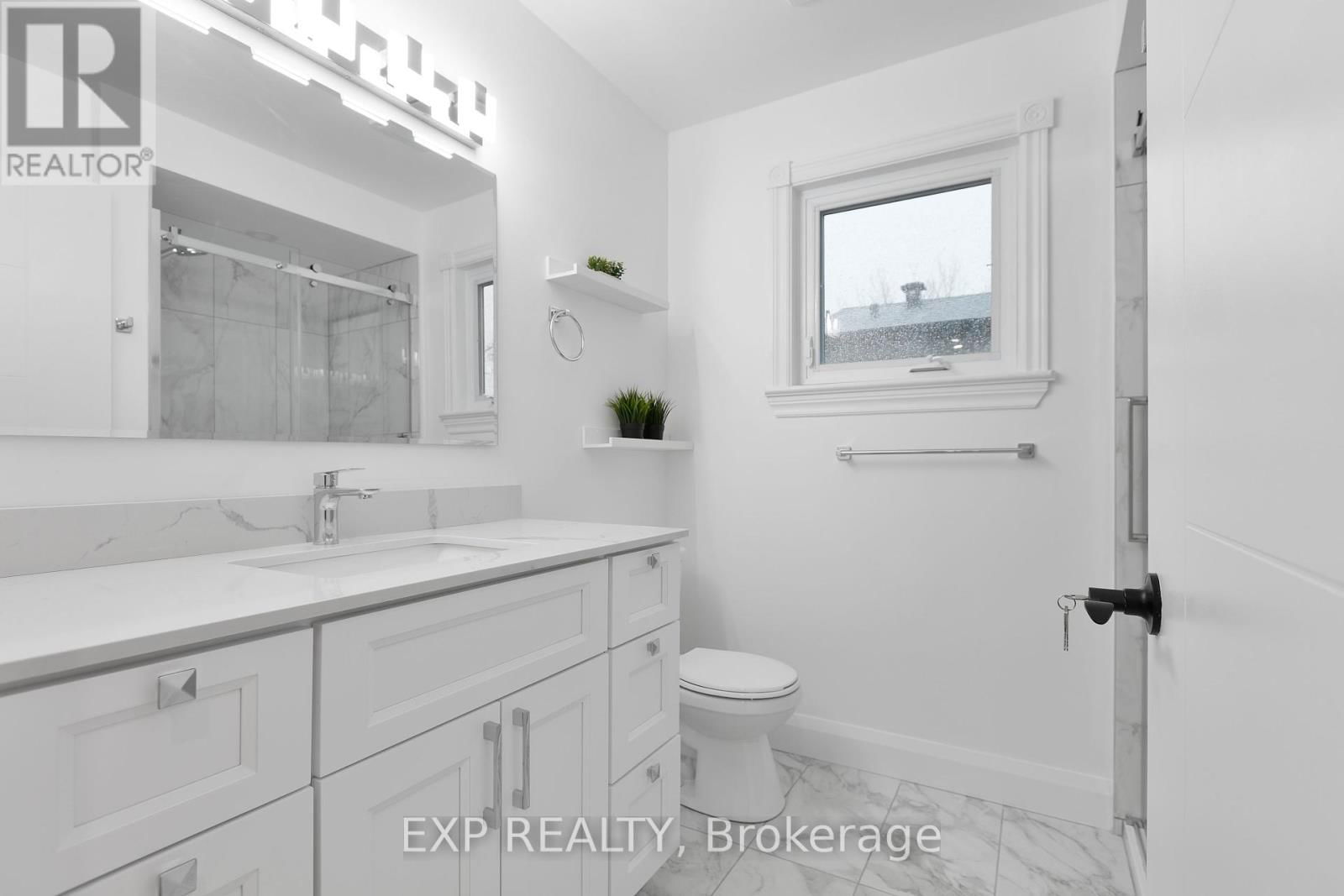 12 BARRHAVEN CRESCENT Image 18