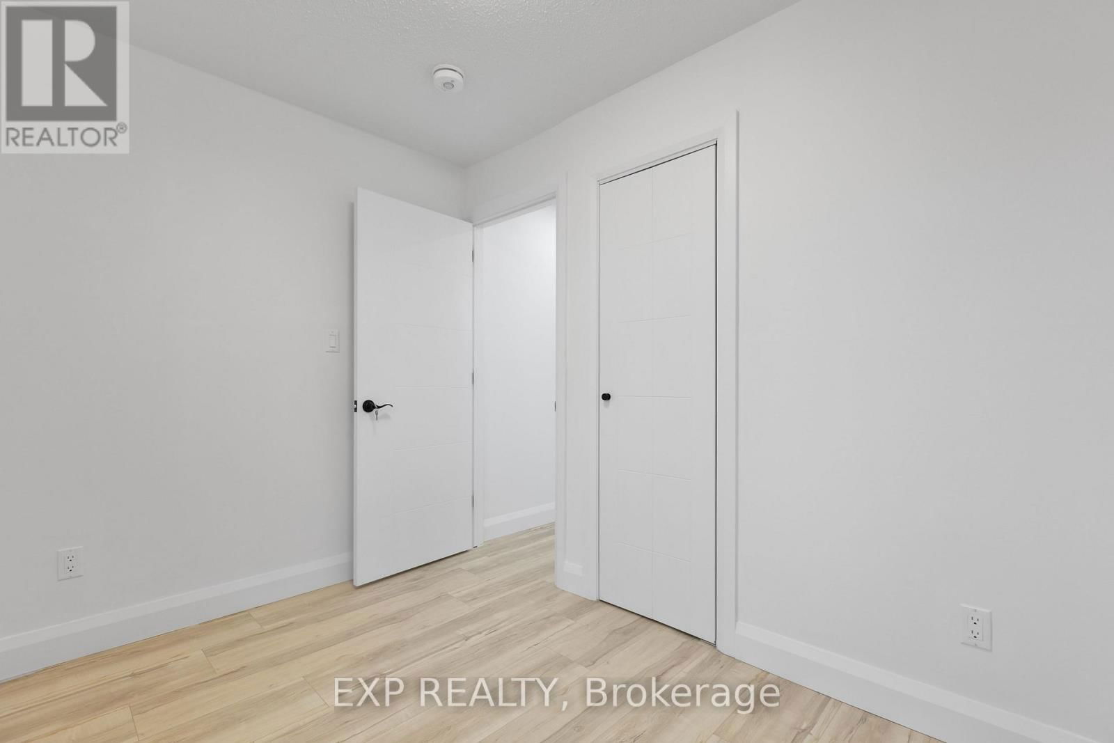 12 BARRHAVEN CRESCENT Image 20