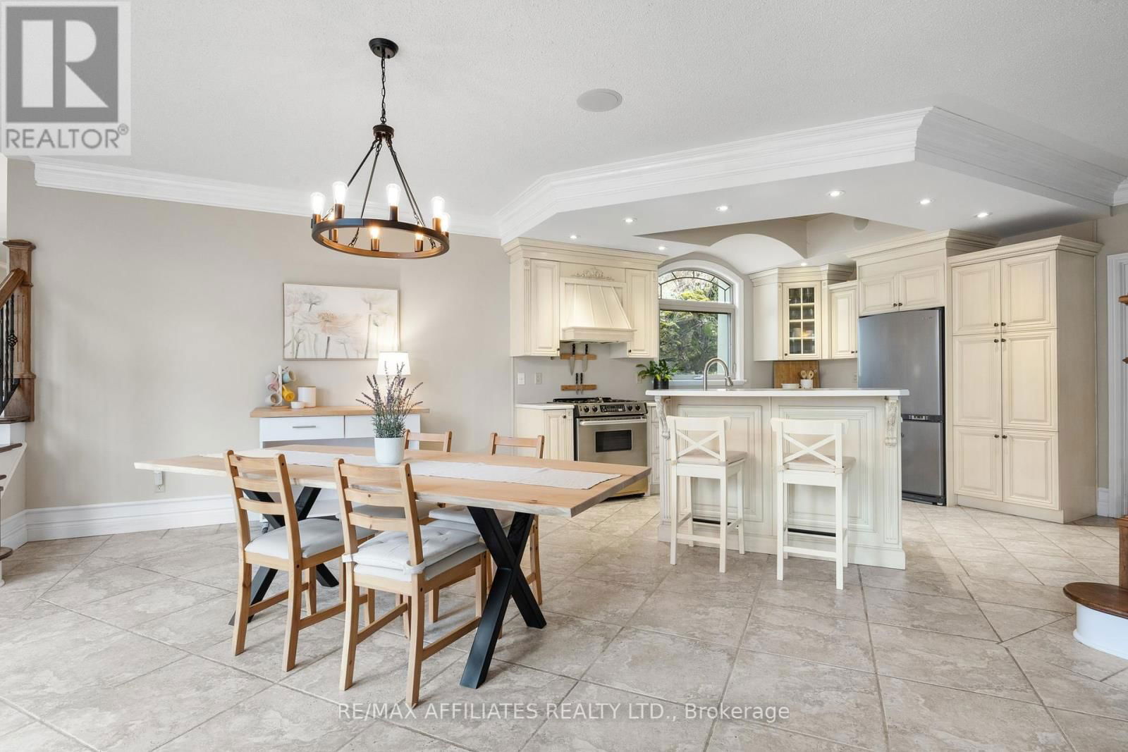 101 ARTHUR ROAD Image 12
