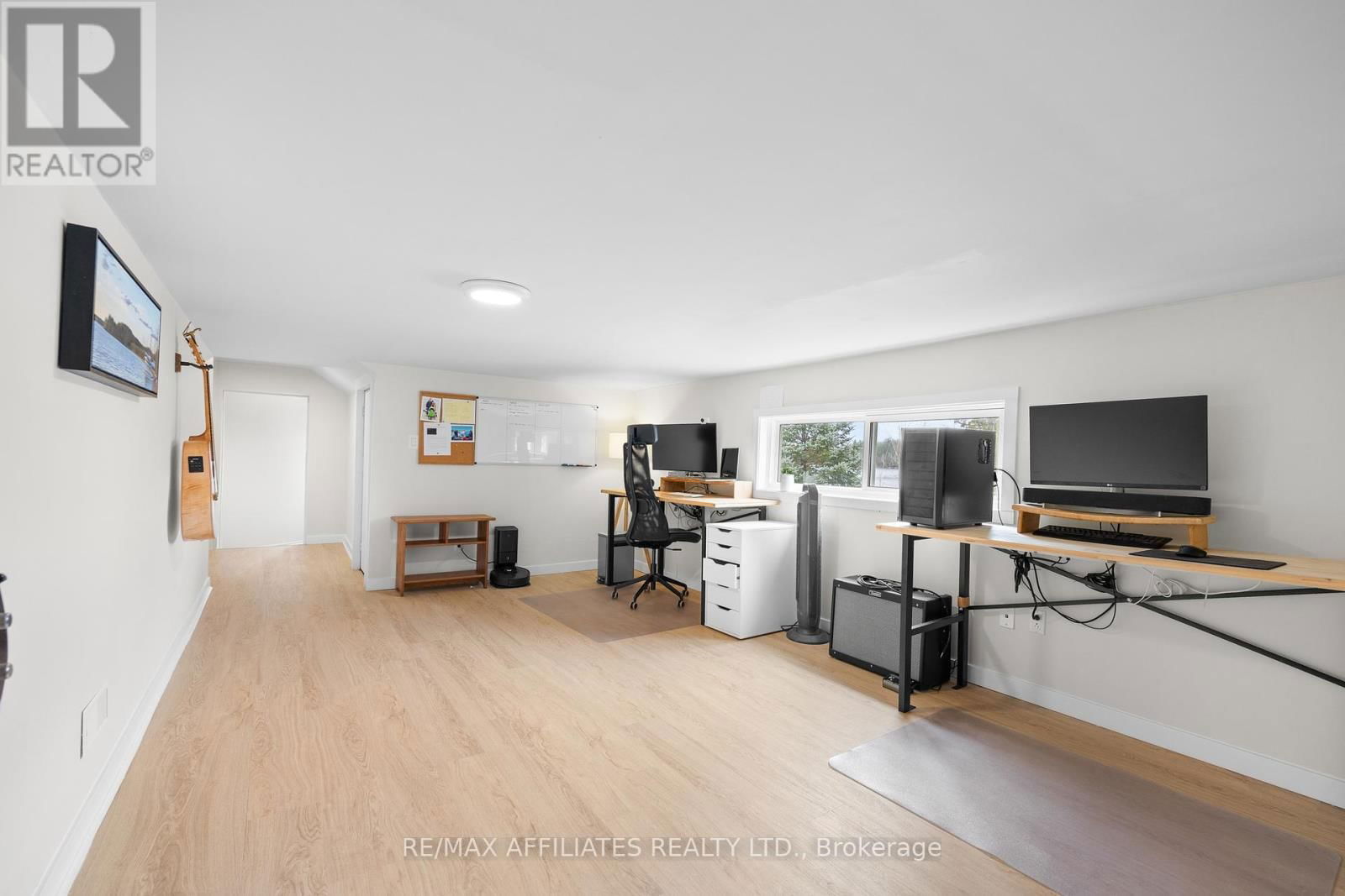 101 ARTHUR ROAD Image 23