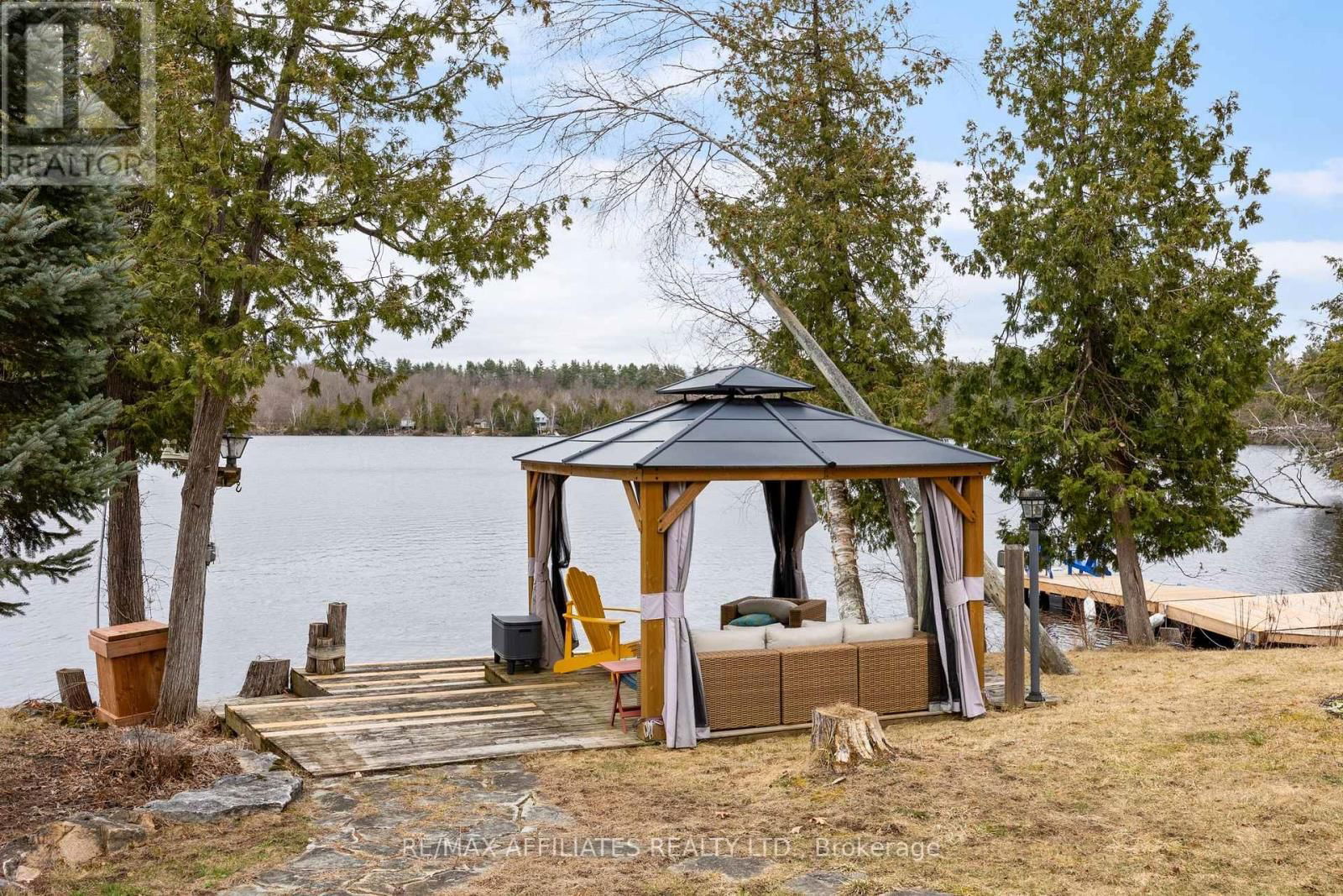 101 ARTHUR ROAD Image 36