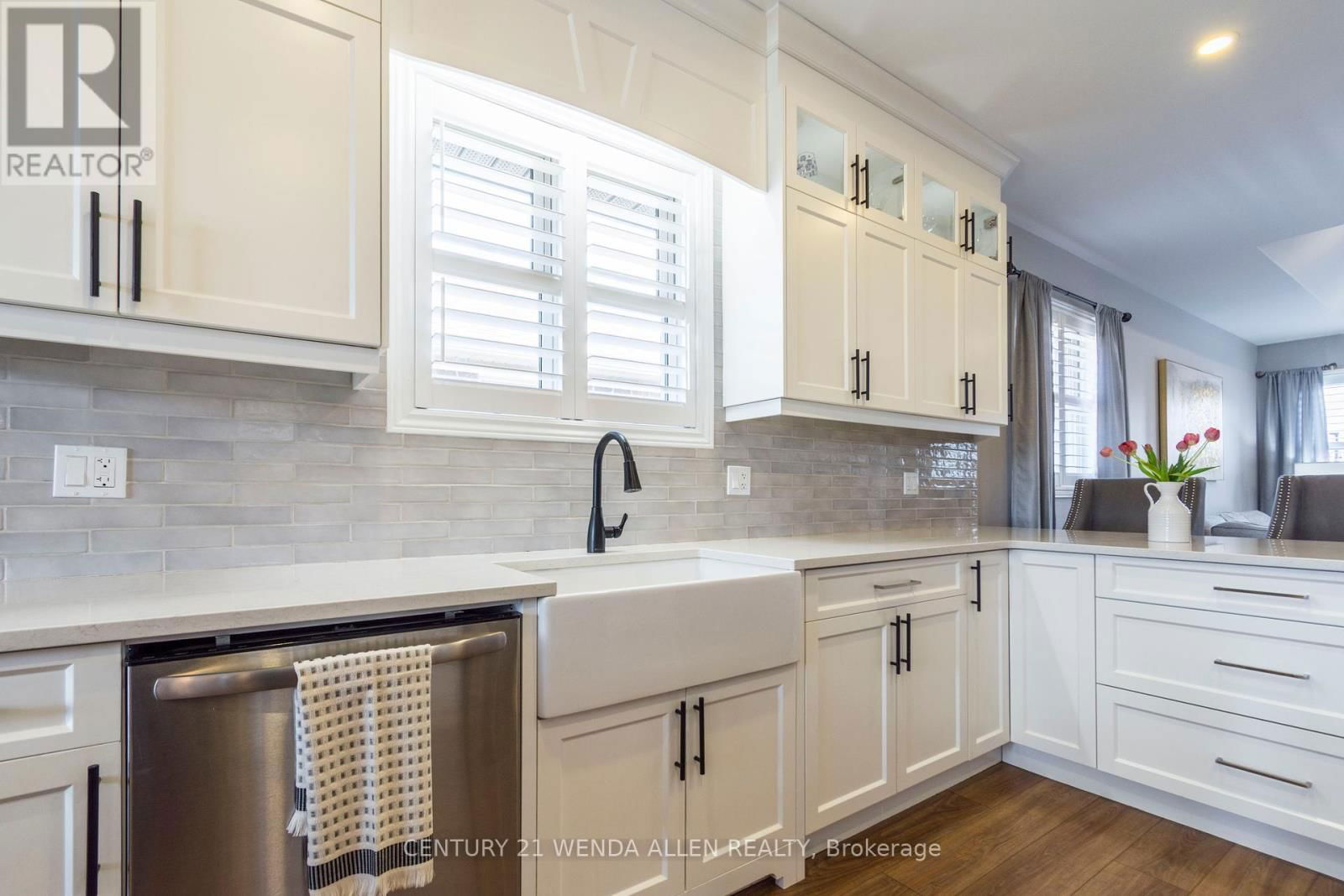 6 CARRICK STREET Image 9