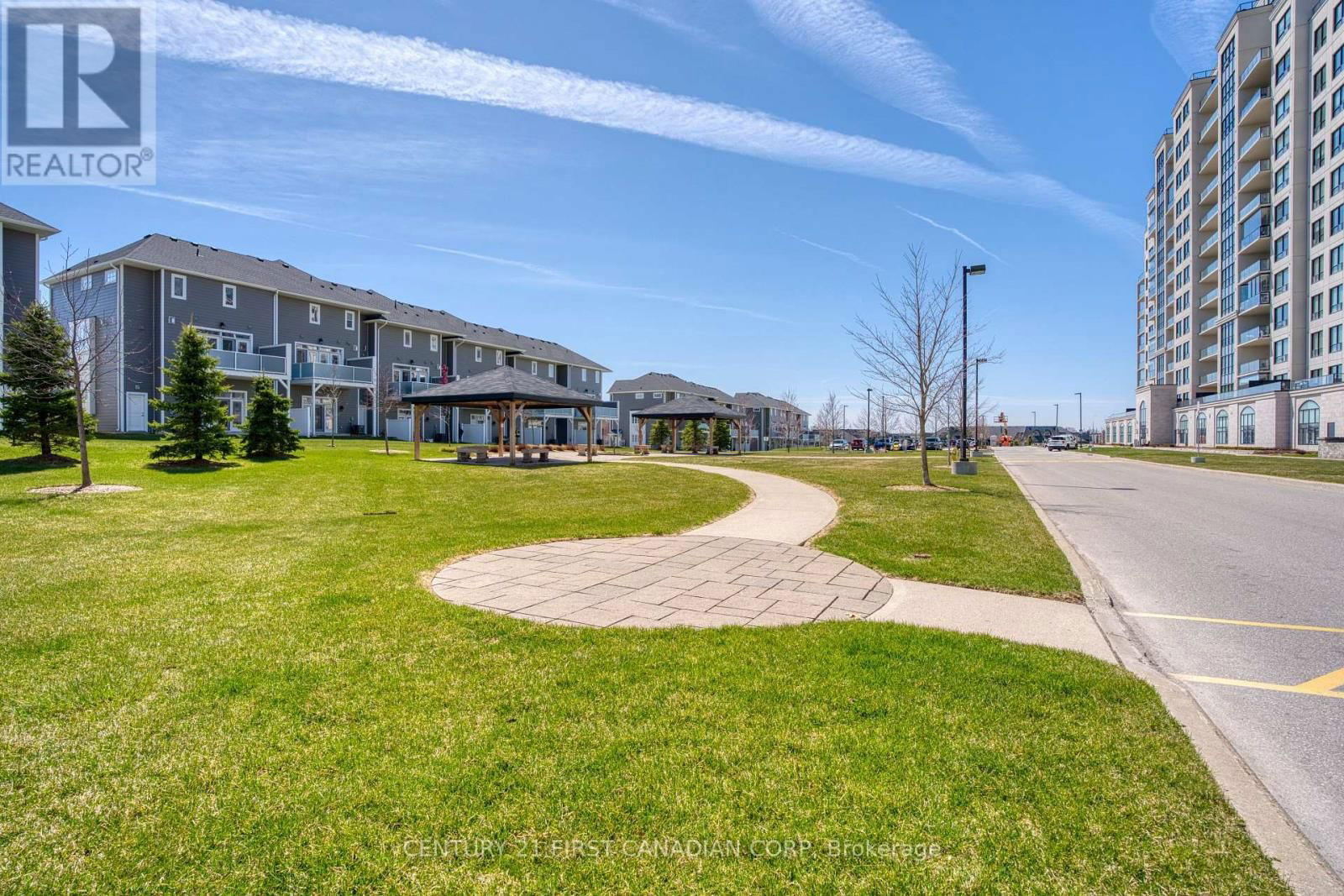812 - 240 VILLAGEWALK BOULEVARD Image 48