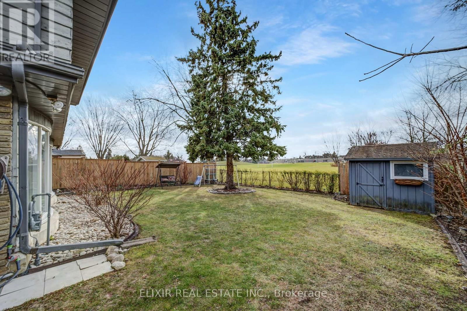 53 WINDING WAY Image 36