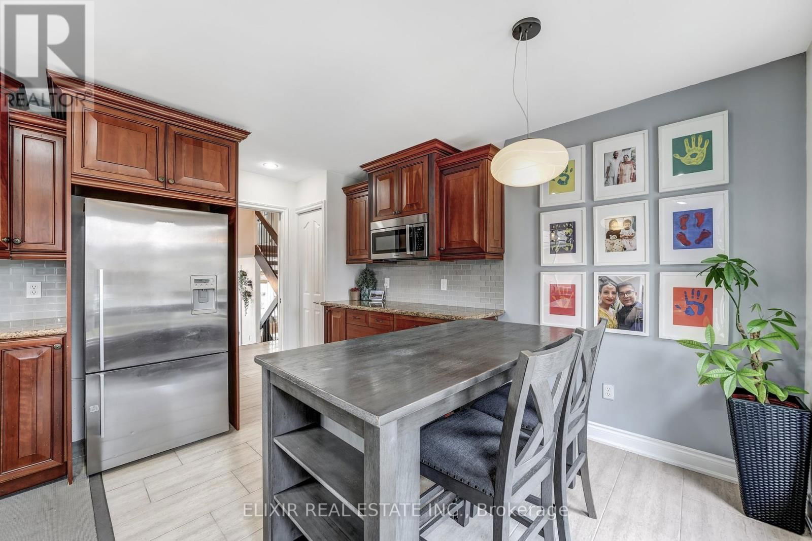 53 WINDING WAY Image 6