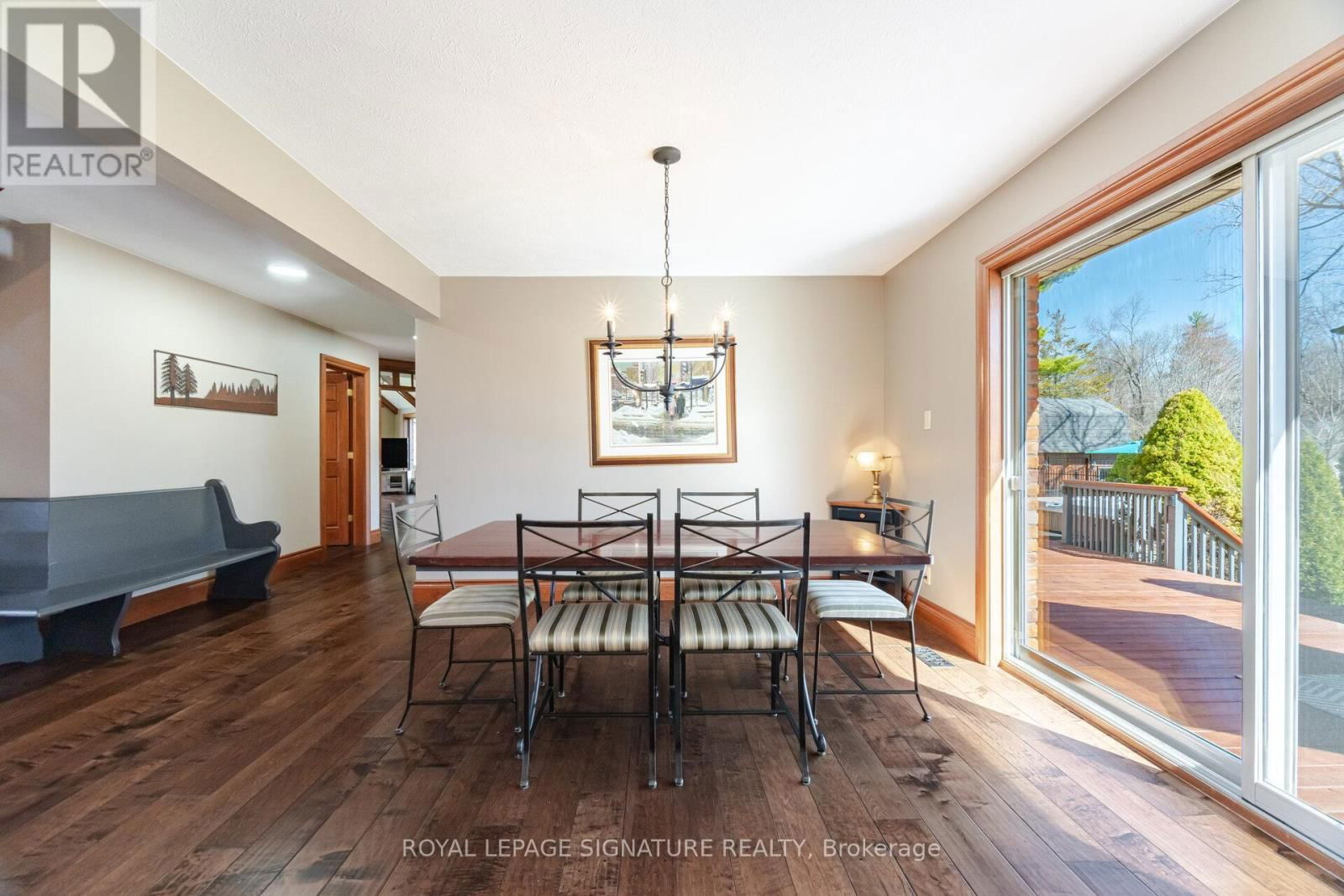 587 HILLCREST ROAD Image 13