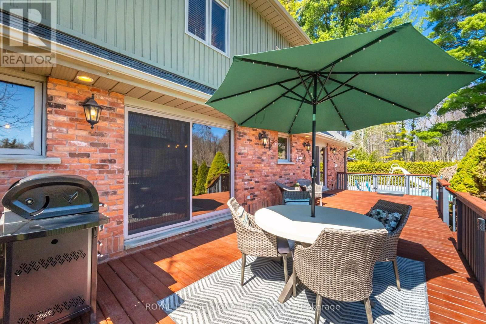 587 HILLCREST ROAD Image 34