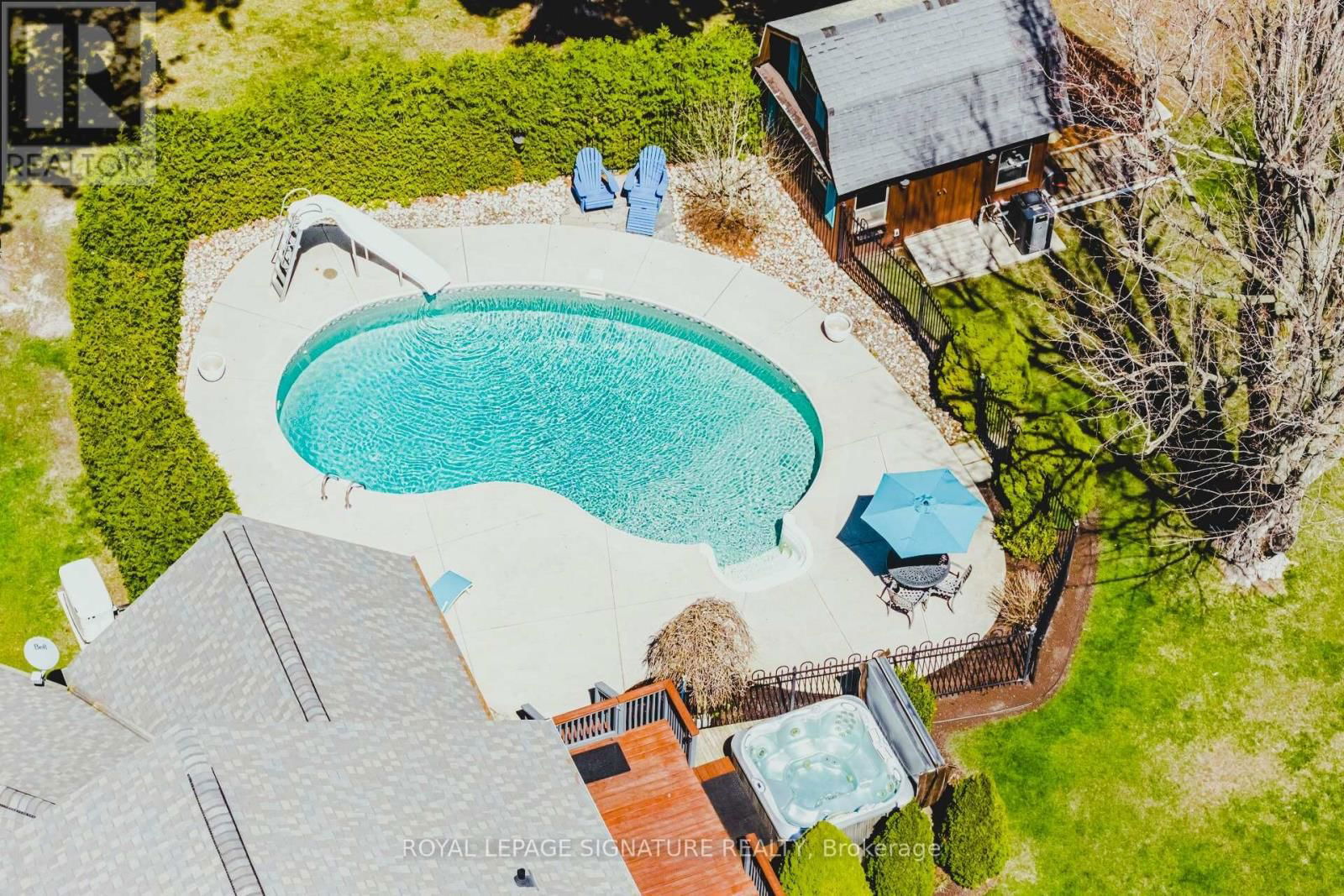 587 HILLCREST ROAD Image 38