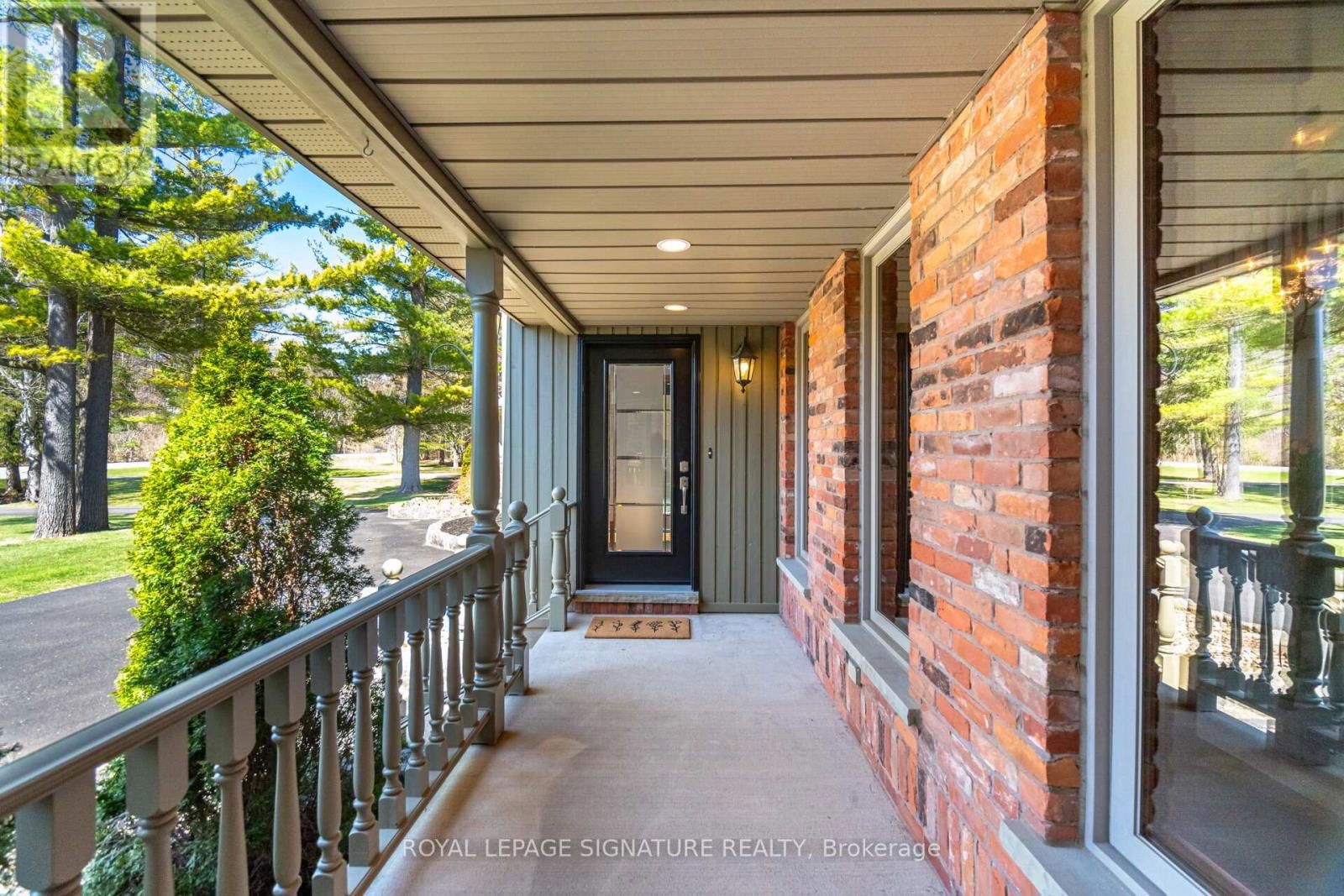 587 HILLCREST ROAD Image 5