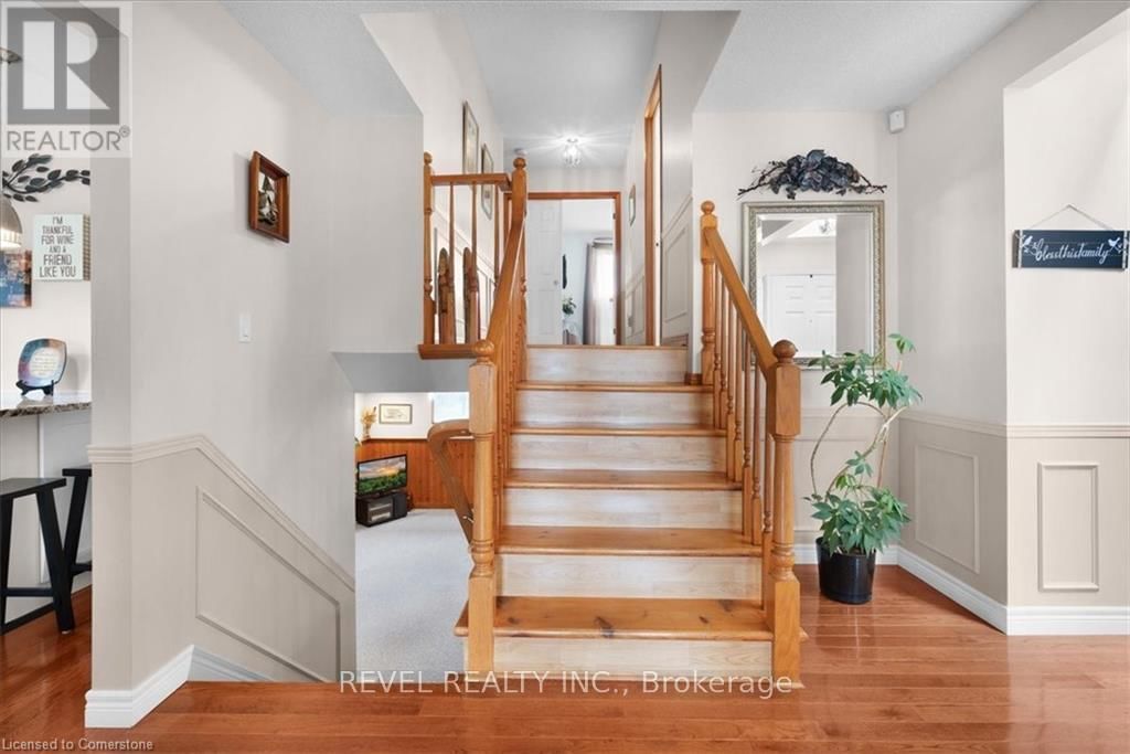 7994 OAKRIDGE DRIVE Image 15