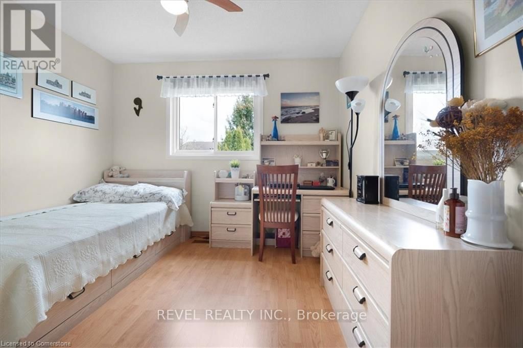 7994 OAKRIDGE DRIVE Image 22