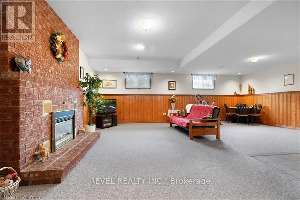 7994 OAKRIDGE DRIVE Image 28