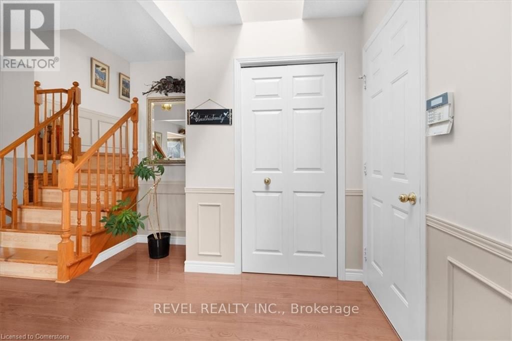 7994 OAKRIDGE DRIVE Image 6