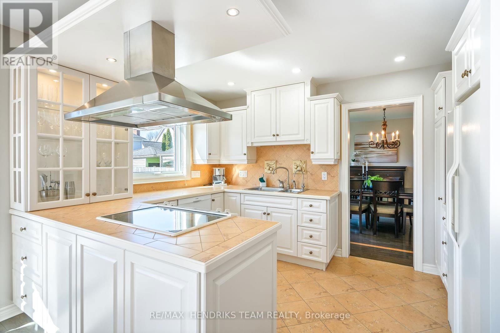 6 COUNTRYSIDE DRIVE Image 17